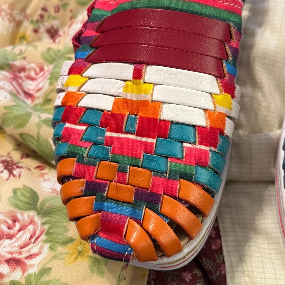 Multicolor Woven Women's Shoes - Picture 2 of 7